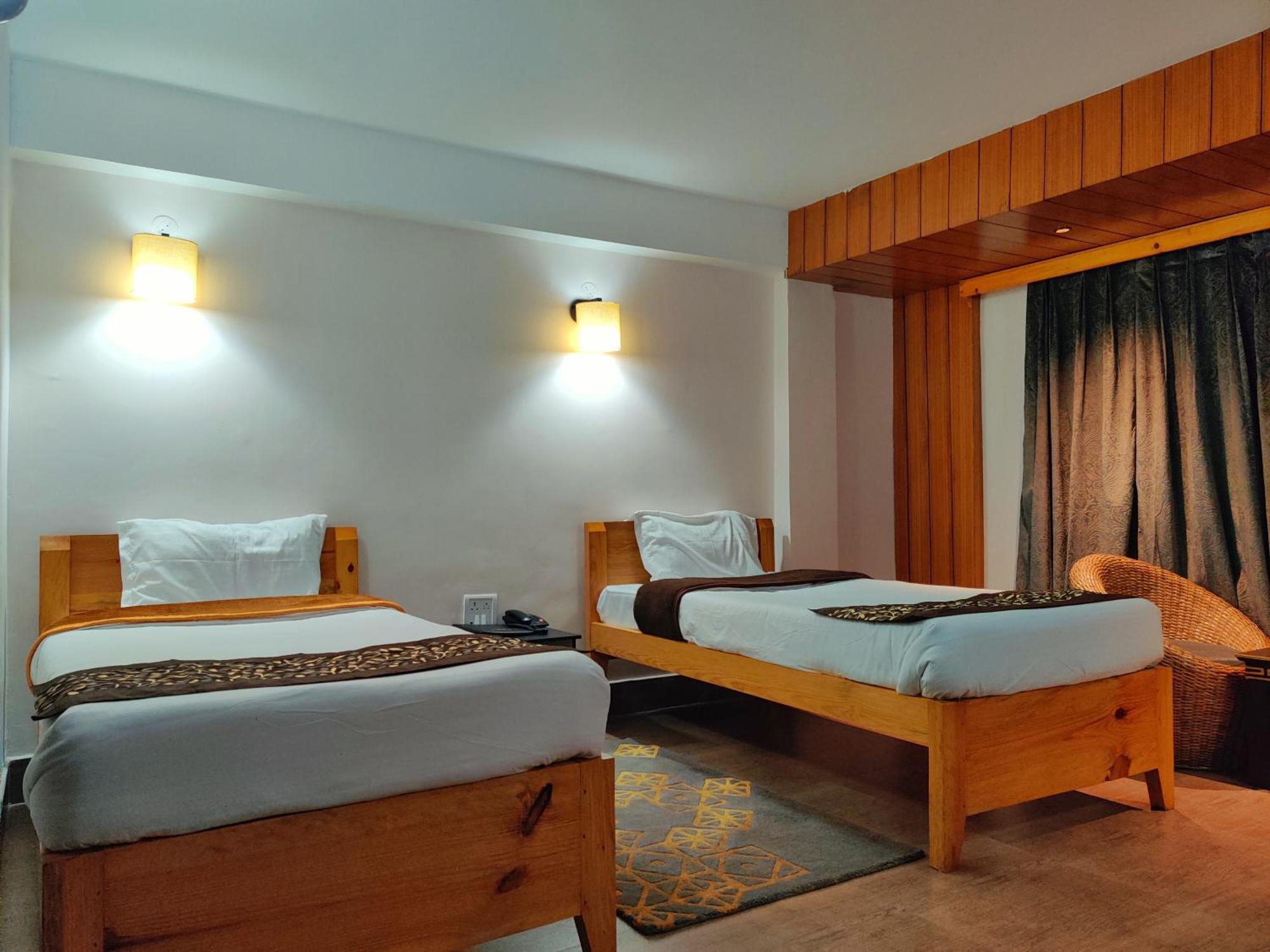 Hotel Vajra Таванг Экстерьер фото